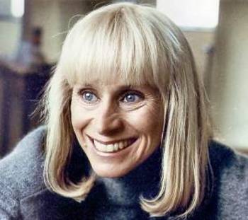Rita-Tushingham-Biog-Hard-Days-Portrait-303x269