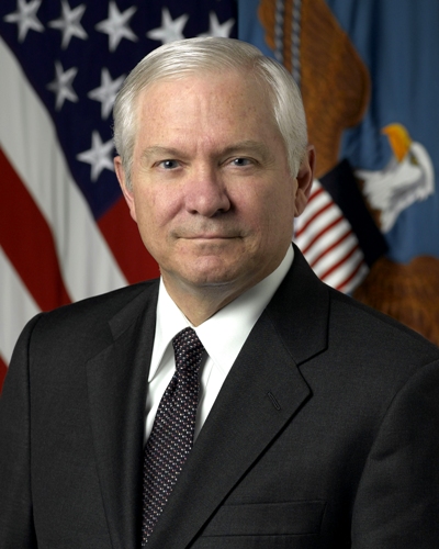 Robert_Gates,_official_DoD_photo_portrait,_2006