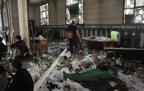 article-2396100-1B56415F000005DC-826_634x416