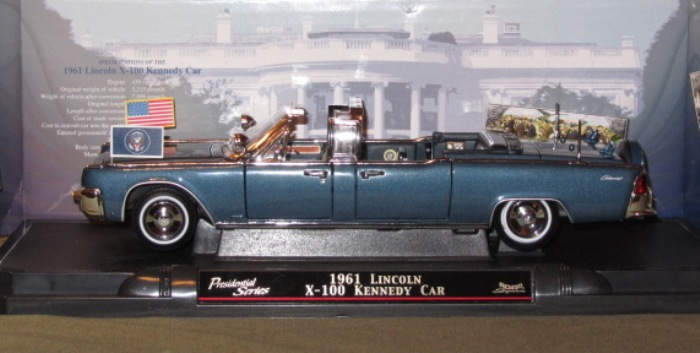 My replica of the 1961 Lincoln X-100.