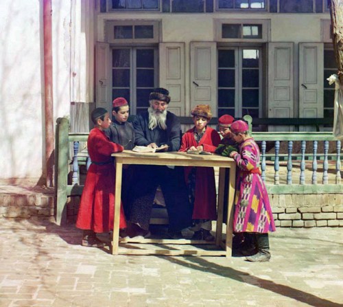 Group of Jewish children with a teacher, 1911.